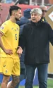 Marius Marin si Mircea Lucescu (Sportpictures) jpg