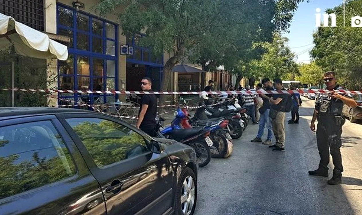 Două persoane au fost rănite într-un atac armat la o cafenea din Atena FOTO: X