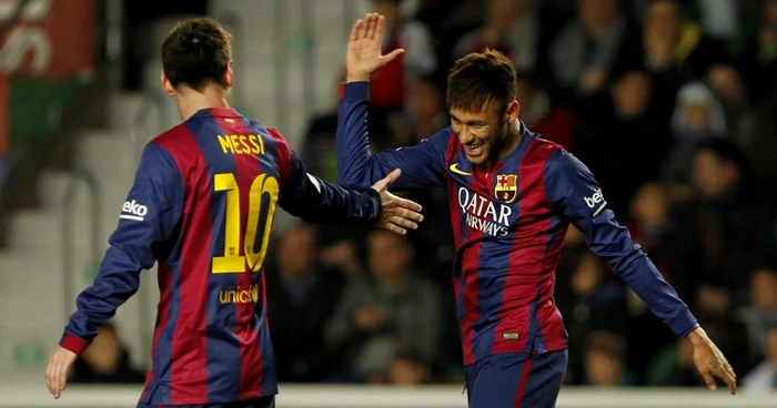 Messi, felicitat de Neymar. FOTO: AP