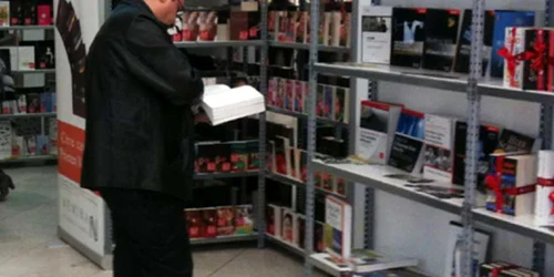 Târgul de carte a ajuns la Râmnicu Sărat