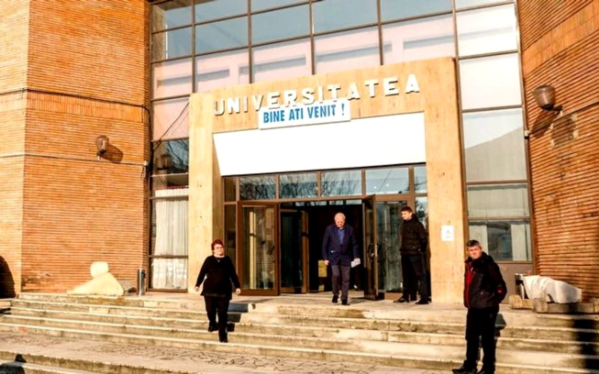 Universitatea din Petroşani.
