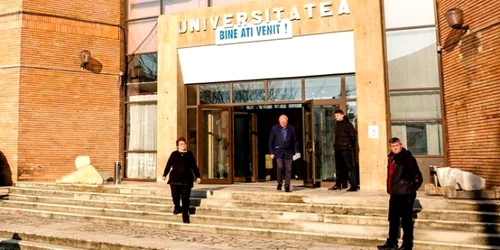 universitatea petrosani