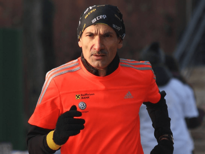 De la mecanic auto la alergător de cursă lungă. Povestea românului campion balcanic la semimaraton