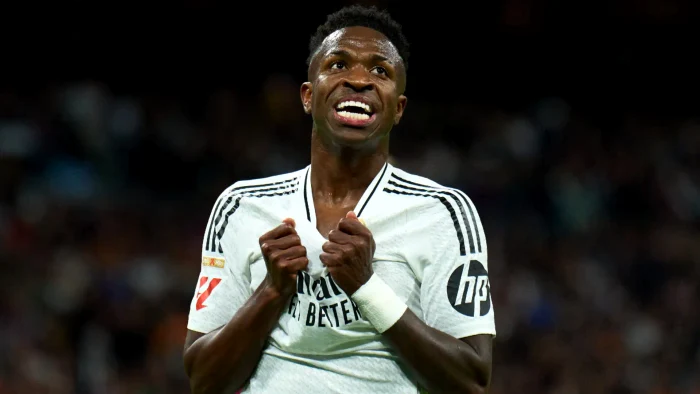 Vini negociază în aceste zile prelungirea contractului cu Real Madrid