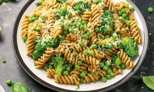 salata de paste cu broccoli jpg