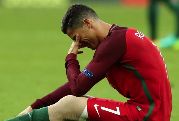 Ronaldo, in lacrimi pe gazon