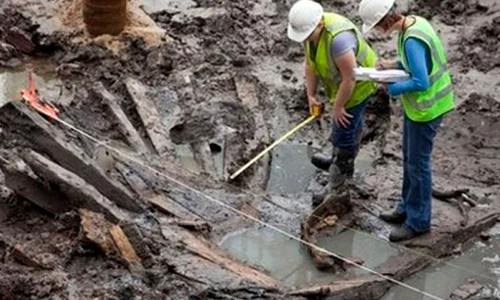 Scheletul unei nave din secolul al XVIII lea, descoperit sub ruinele World Trade Center jpeg