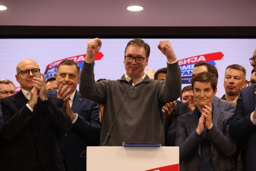 Nereguli „inacceptabile” la alegerile din Serbia, după victoria Partidul Progresist Sârb. Opoziția anunță „peste 40.000 de alegători fictivi”