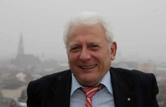 Marius Bojiţă a fost mai mulţi ani rector al UMF şi este cetăţean de onoare al municipiului Cluj-Napoca.