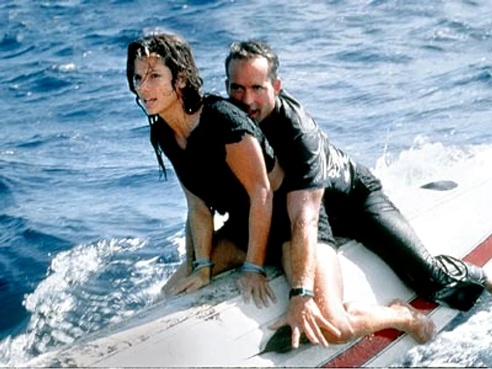 Urmăreşte filmul de la ora 19.00