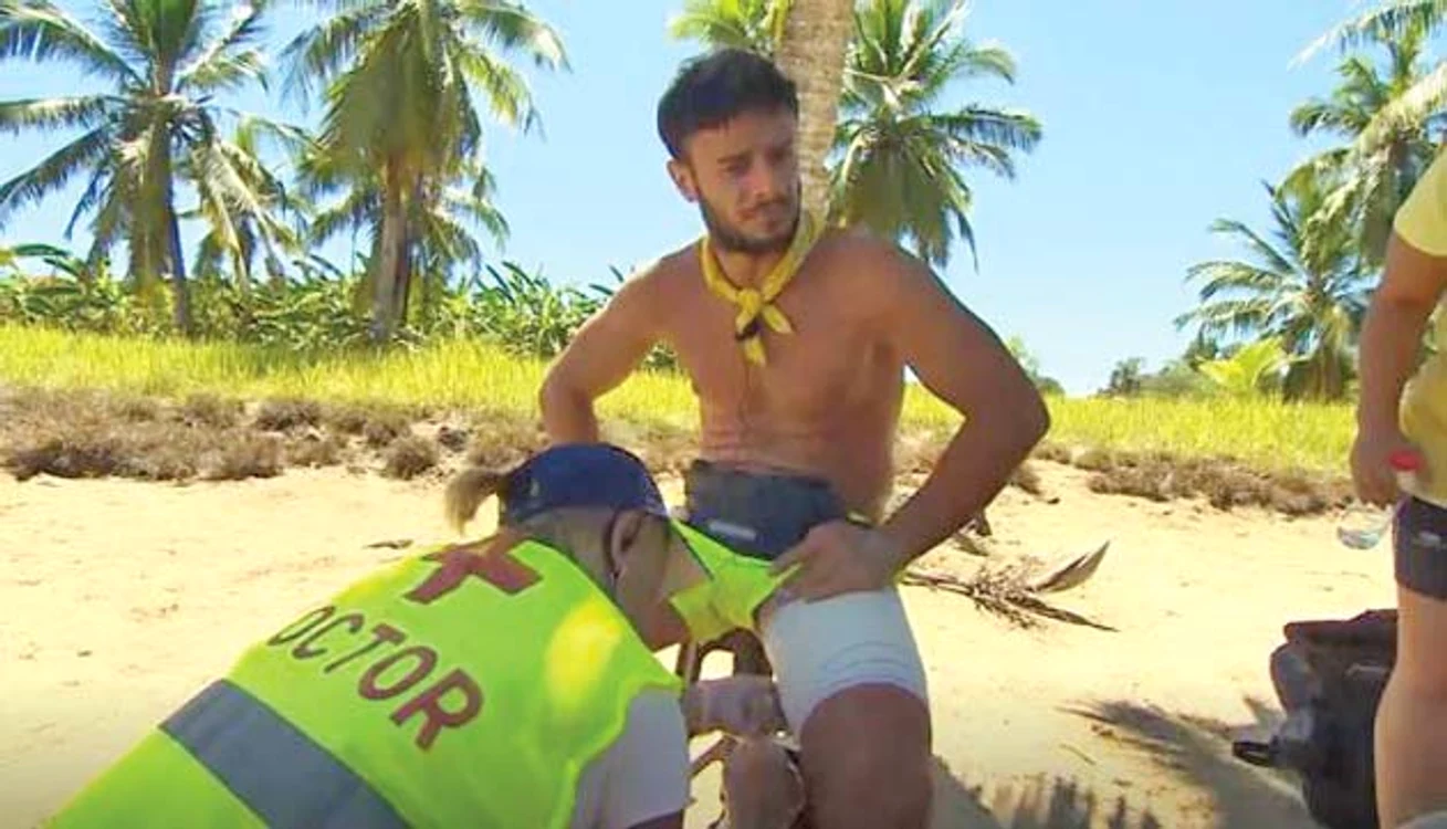 Dima voia ca din banii  de la ”Ultimul trib”  să-şi vindece sora