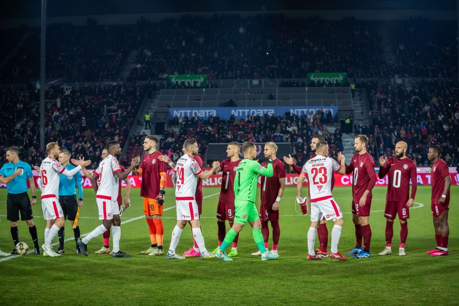 CFR Cluj se implică în lupta împotriva cancerului pulmonar: moment emoționant organizat pe stadion