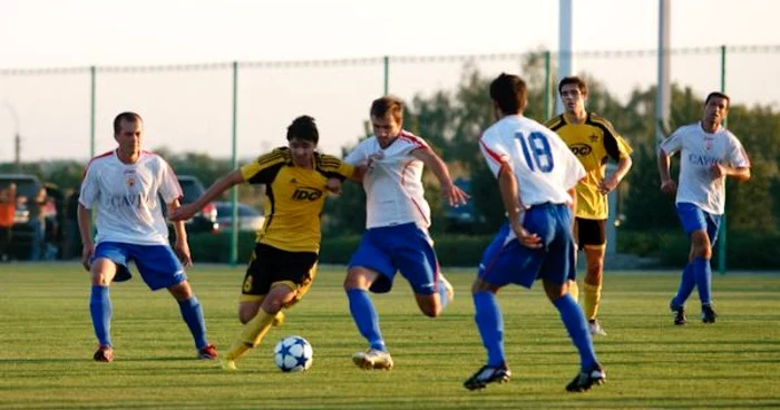 Elevii lui Marius Popa au câştigat meciul cu 2-0 (foto arhiva)