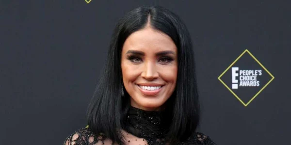 adelina pestritu people's choice awards foto ©E! Entertainment