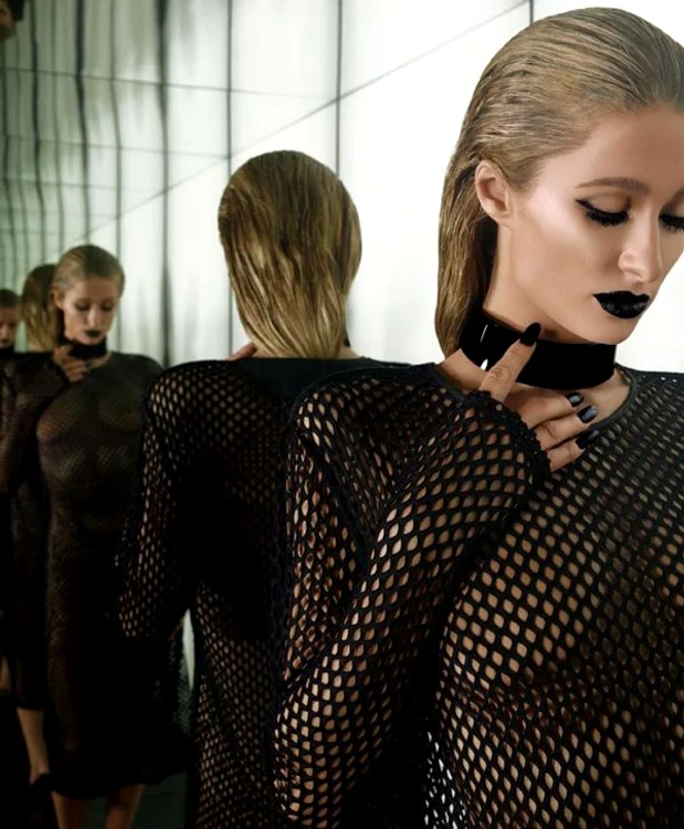 Paris a abordat un stil rock pentru această ședință foto