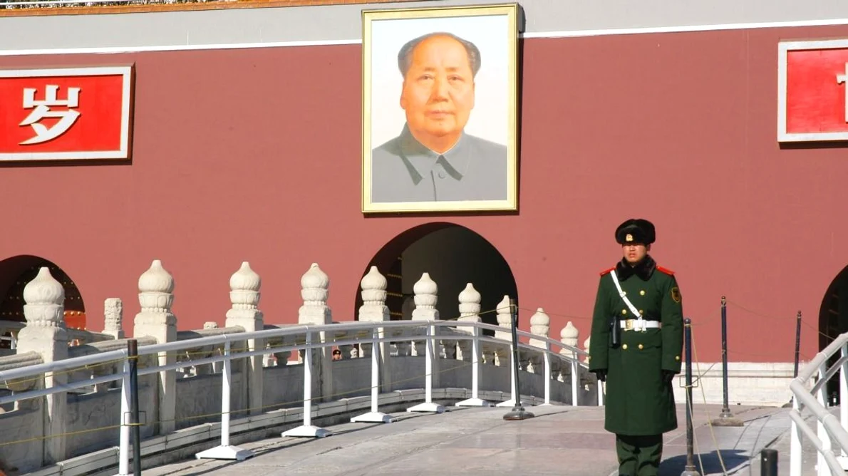 Mao Zedong, învăţătorul care l a înlocuit pe împărat jpeg
