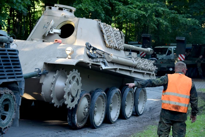 Potrivit avocatului său, un muzeu american este interesat să cumpere tancul Panther. Foto epa efe