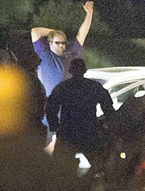 
    Ron Lee Haskell (33 de ani)  