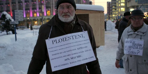 Călin Dumitrescu, în timpul protestelor din centrul Ploieştiului Foto: Alex Policală