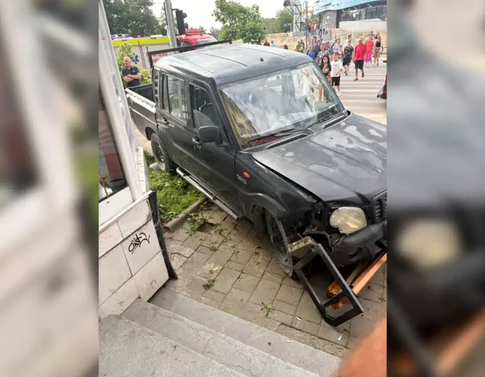 Accidentul s-a produs pe o stradă din municipiul Tulcea. FOTO: Dobrogea News