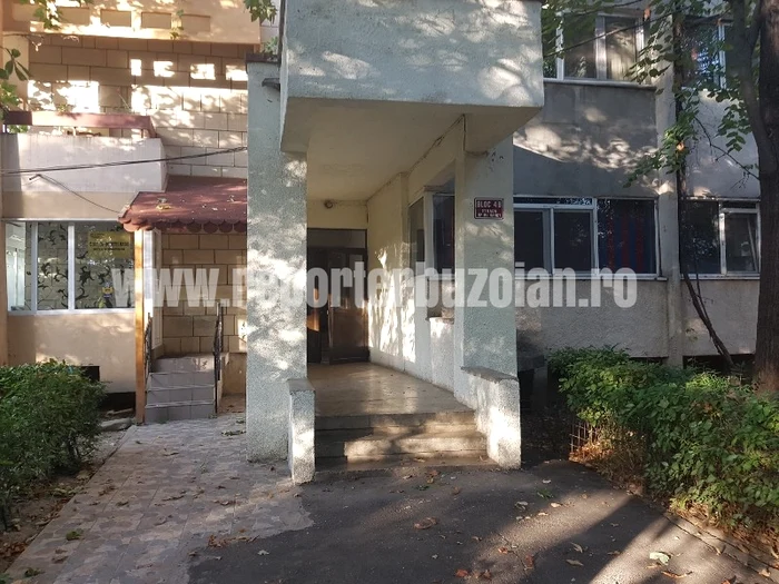Bărbatul avea 40 de ani şi a fost găsit în subsolul unui blocfoto: reporterbuzoian.ro