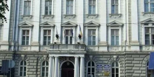 Satu Mare: Săracii notari bogaţi – Revista presei locale