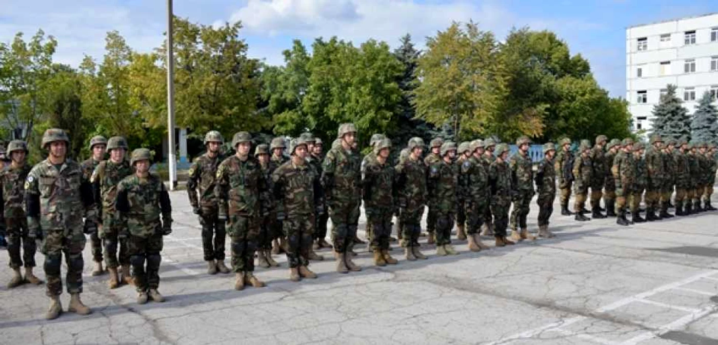 FOTO army.md