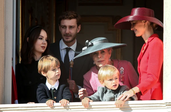 Prințesa Alexandra de Hanovra, Pierre Casiraghi, Beatrice Borromeo, Stefano Casiraghi, Francesco Casiraghi și Prințesa Caroline de Hanovra, Profimedia 0738746761 jpg