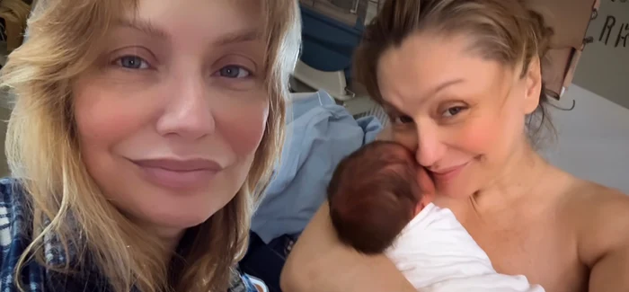 Cristina Cioran trece printr-o situație dificilă cu fetița ei / foto: arhiva Click!