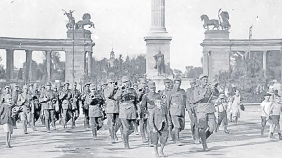 Dezbatere «Historia»: 1919 România atacată de armata maghiară Armata română ocupă Budapesta / VIDEO jpeg