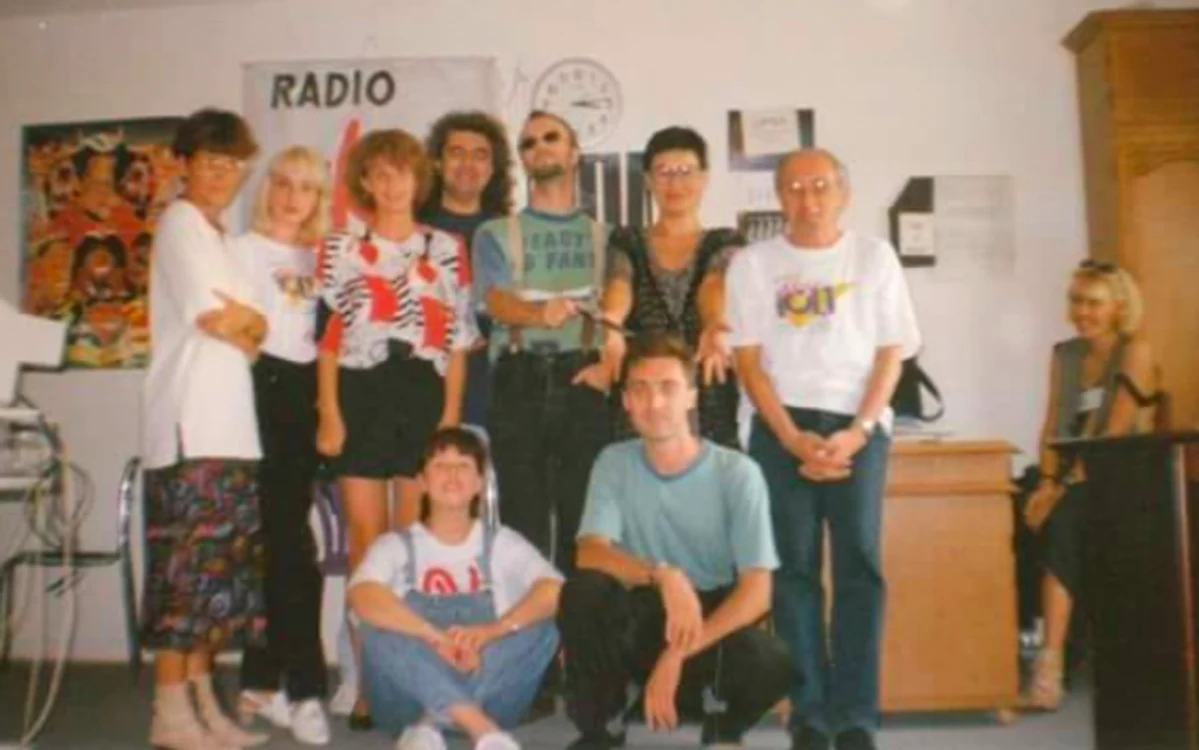 Andrei Gheorghe cu echipa Radio Sky Sursa Facebook Beti Fripis