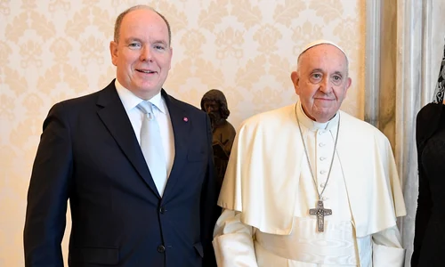 Prințesa Charlene și Prințul Albert de Monaco în vizită la Papa Francisc1 jpg