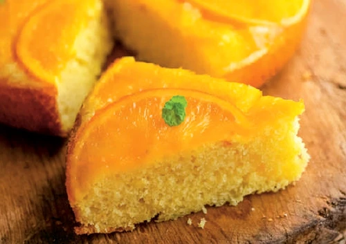 prajitura insiropata cu suc de portocale jpg