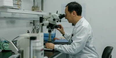 zilong qiu terapie genetica foto CBR China jpg