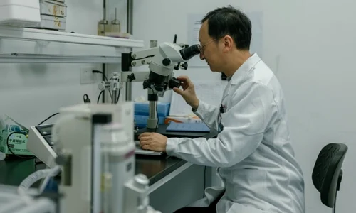 zilong qiu terapie genetica foto CBR China jpg