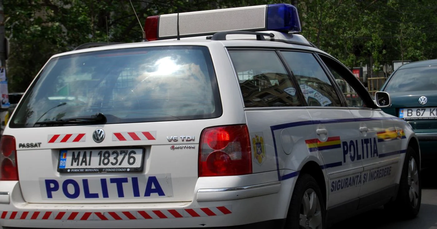 Poliţiştii l-au reţinut pe hoţ