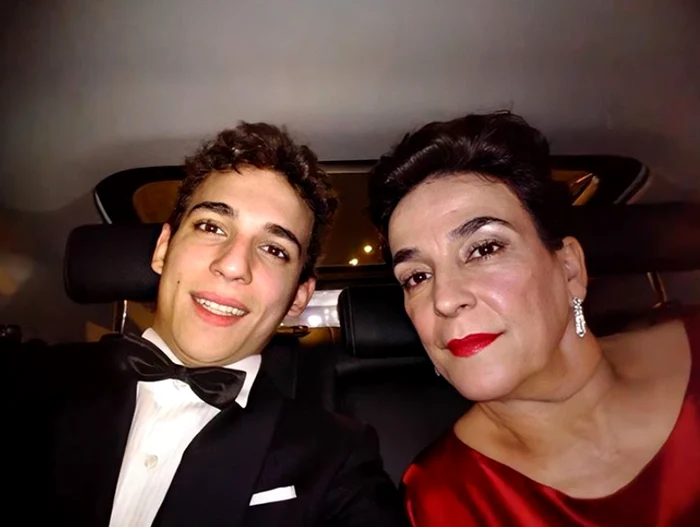 Miguel împreună cu mama lui