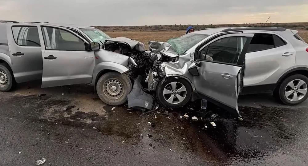 Depășire fatală în Argeș: un mort și șapte răniți într-un accident provocat de un șofer care se grăbea să ajungă la o lucrare