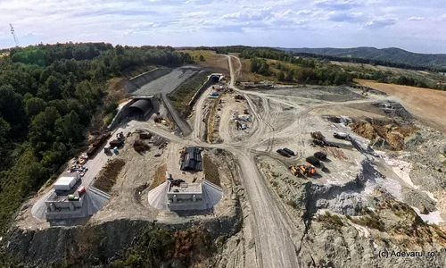 Autostrada cu tuneluri  Foto Daniel Guță ADEVĂRUL jpg
