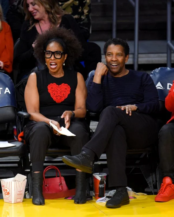 Celebrities At The Los Angeles Lakers Game jpeg