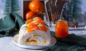 Rulada de bezea cu mascarpone  Sursa foto shutterstock 2550892545 jpg