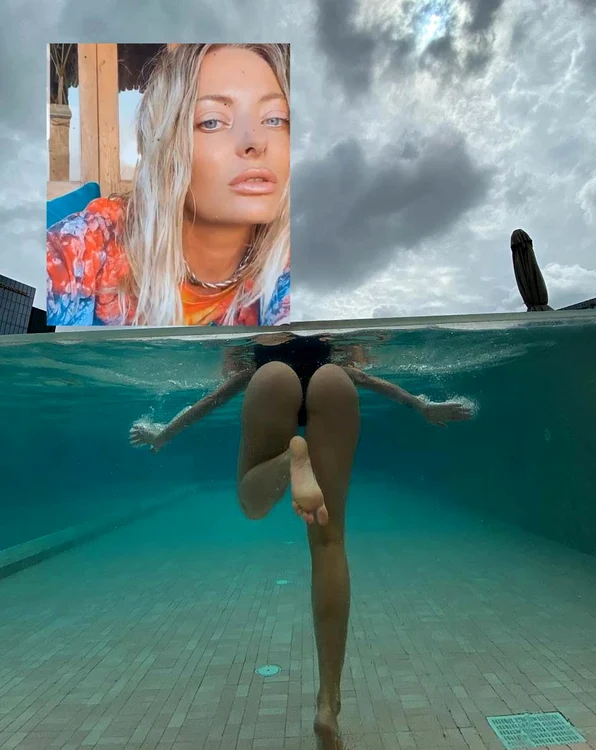 Delia Matache (37 de ani) s-a jucat în piscină, în concediul din Thailanda