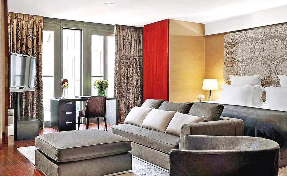 
    Londra.  Hotel Bulgari Preţ: 850 euro/noapte  