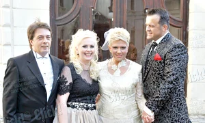 Teo și Constantin,  alături de nașii lor,  Claudia și Romeo Dediu jpeg