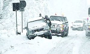 Pe mai multe drumuri  din ţară se circulă  în condiţii de iarnă jpeg