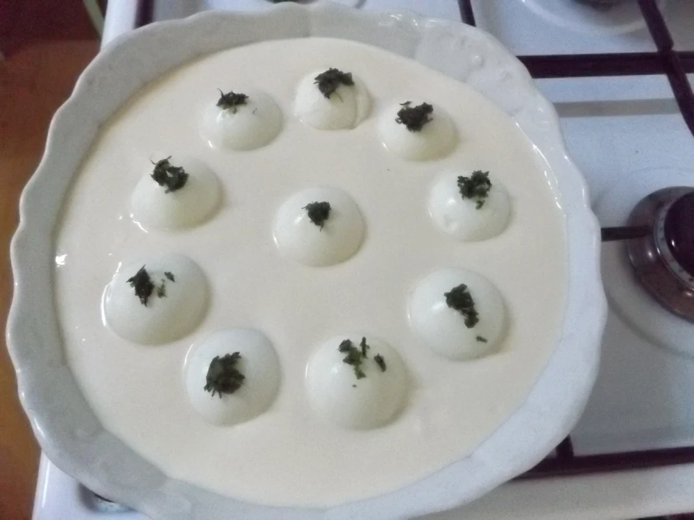 
    Ouă umplute  