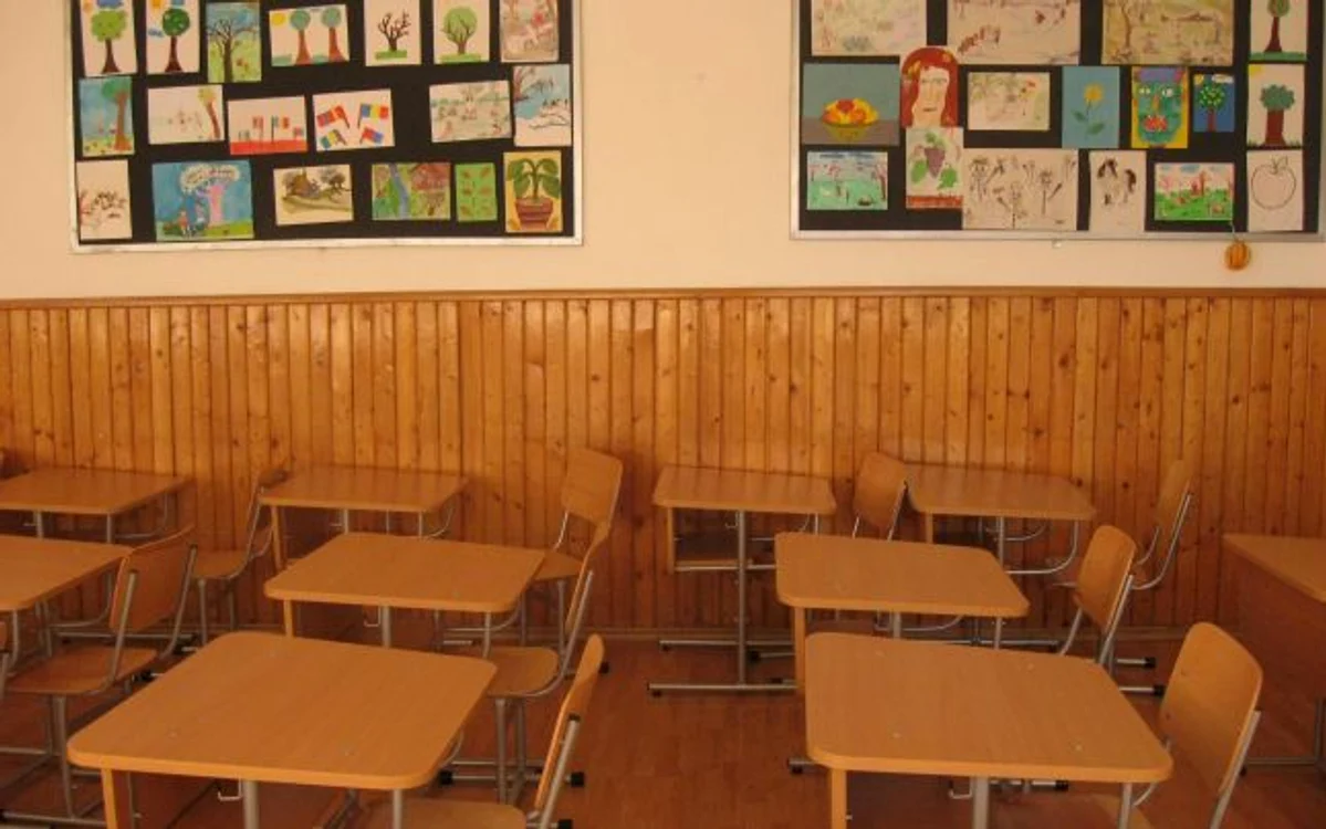 
    Sexul în sălile de clasă devine ceva tot mai des în România  