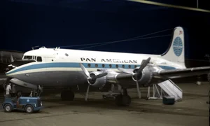 douglas dc 4, similar cu avionul care s a prabusit in 1952 jpg