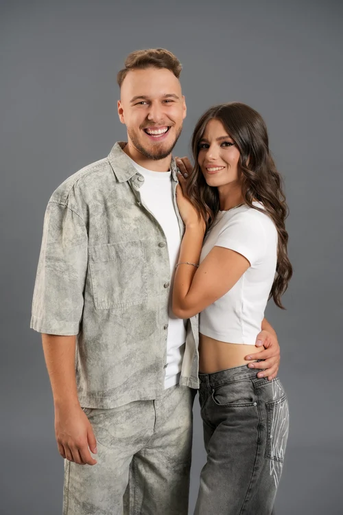 Mitzuu și Ariana.