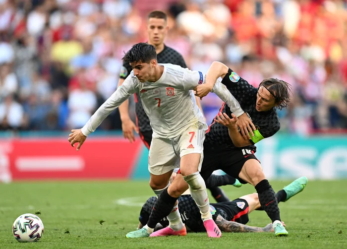 Morata se duelează cu ModricFoto: EPA-EFE